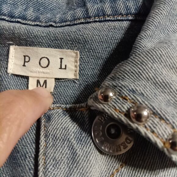 POL Women's Medium Studded Distressed Denim Jean Jacket Light Wash Trucker Coat - Picture 5 of 9